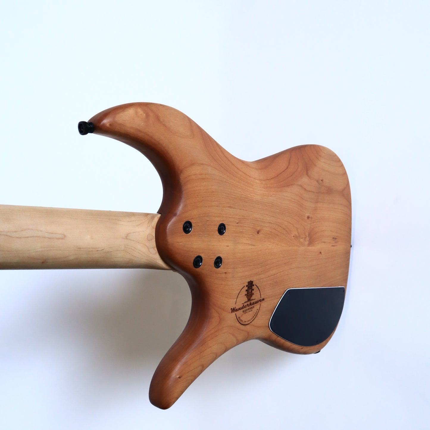 Wanderkauven Custom Bass Guitar - Seymour Duncan Pickups