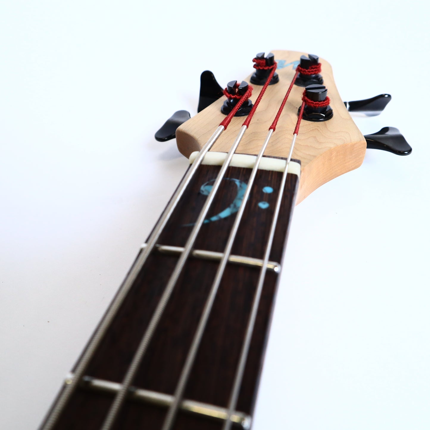Wanderkauven Custom Bass Guitar - Seymour Duncan Pickups