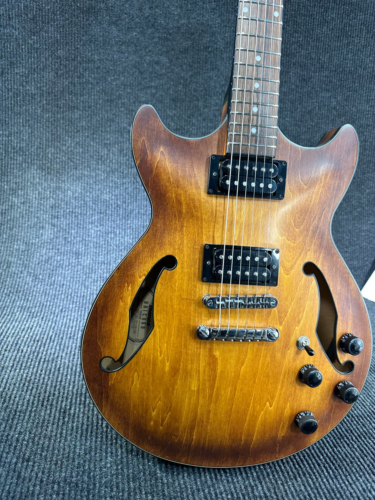 IBANEZ AM73B-TF6