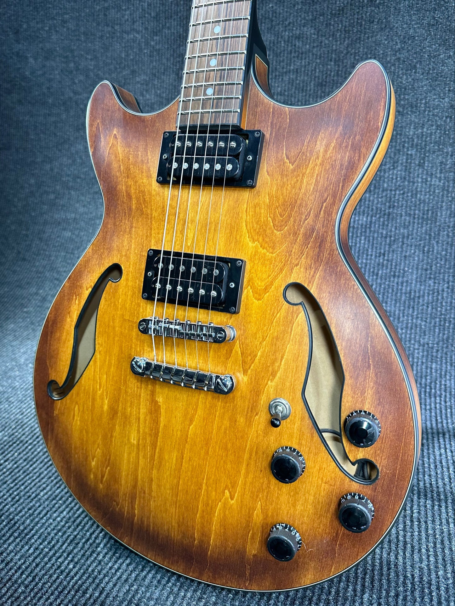 IBANEZ AM73B-TF6