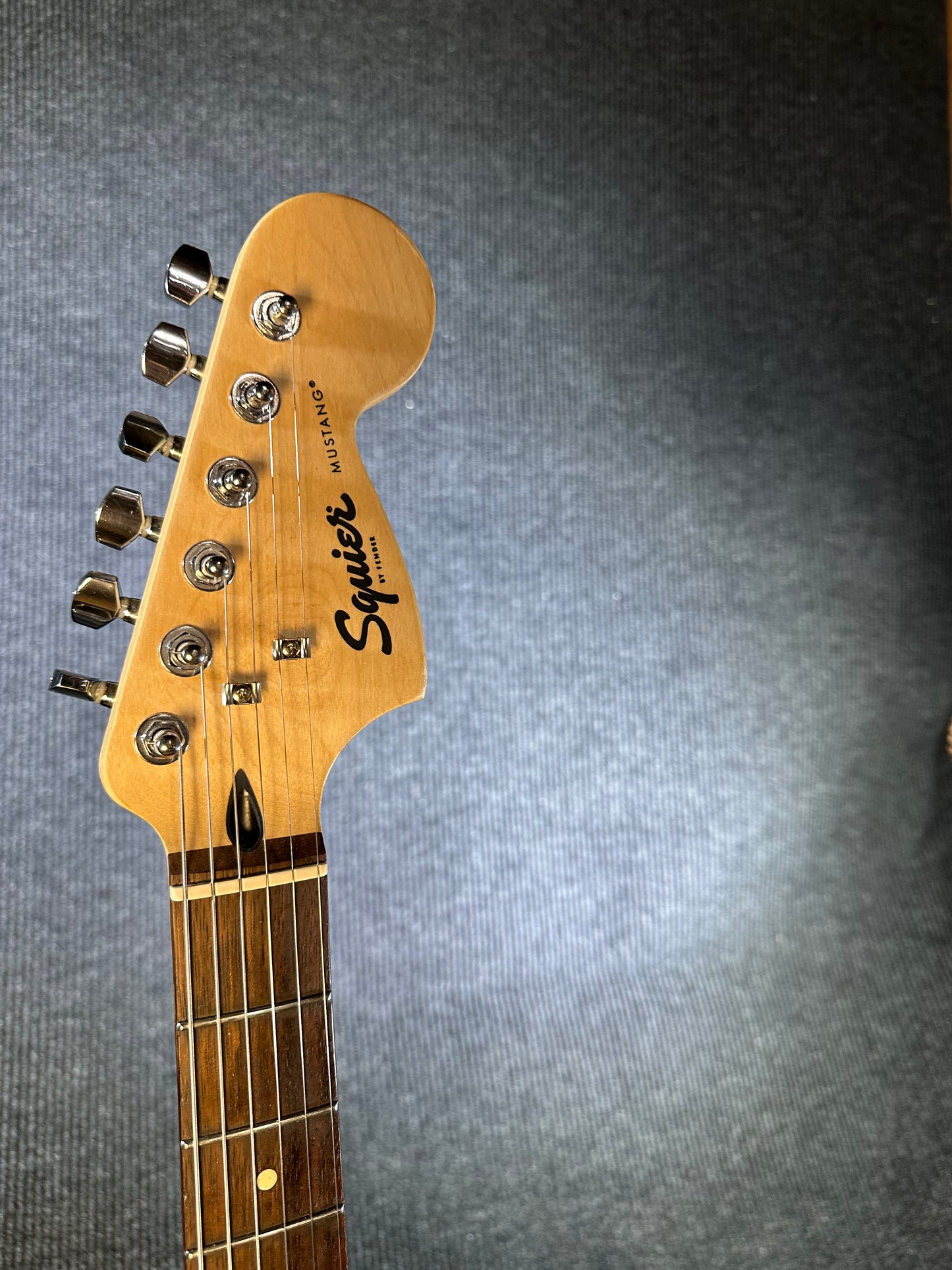 Squier Fender Mustang