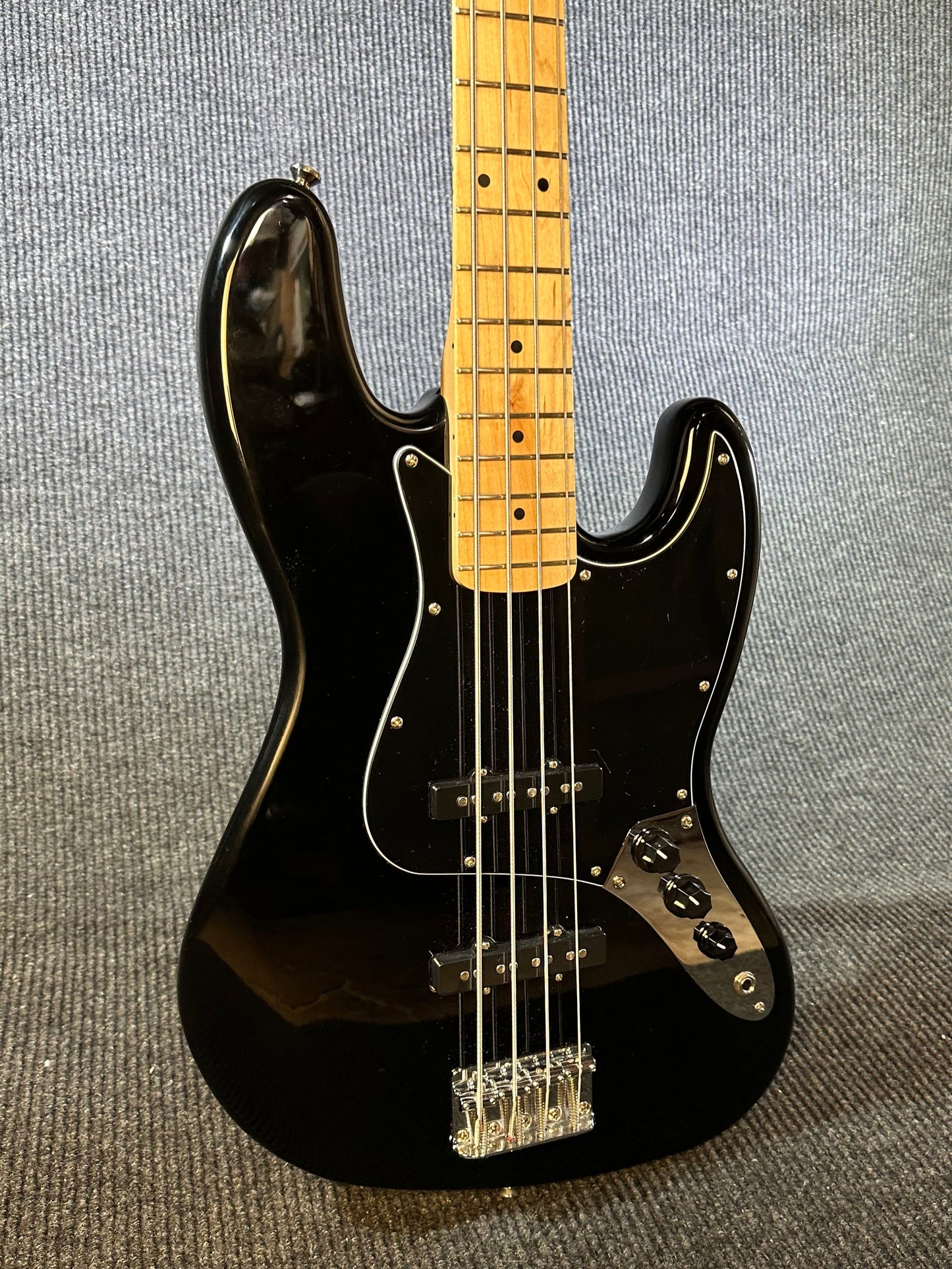 Squier Fender Jazz Bass