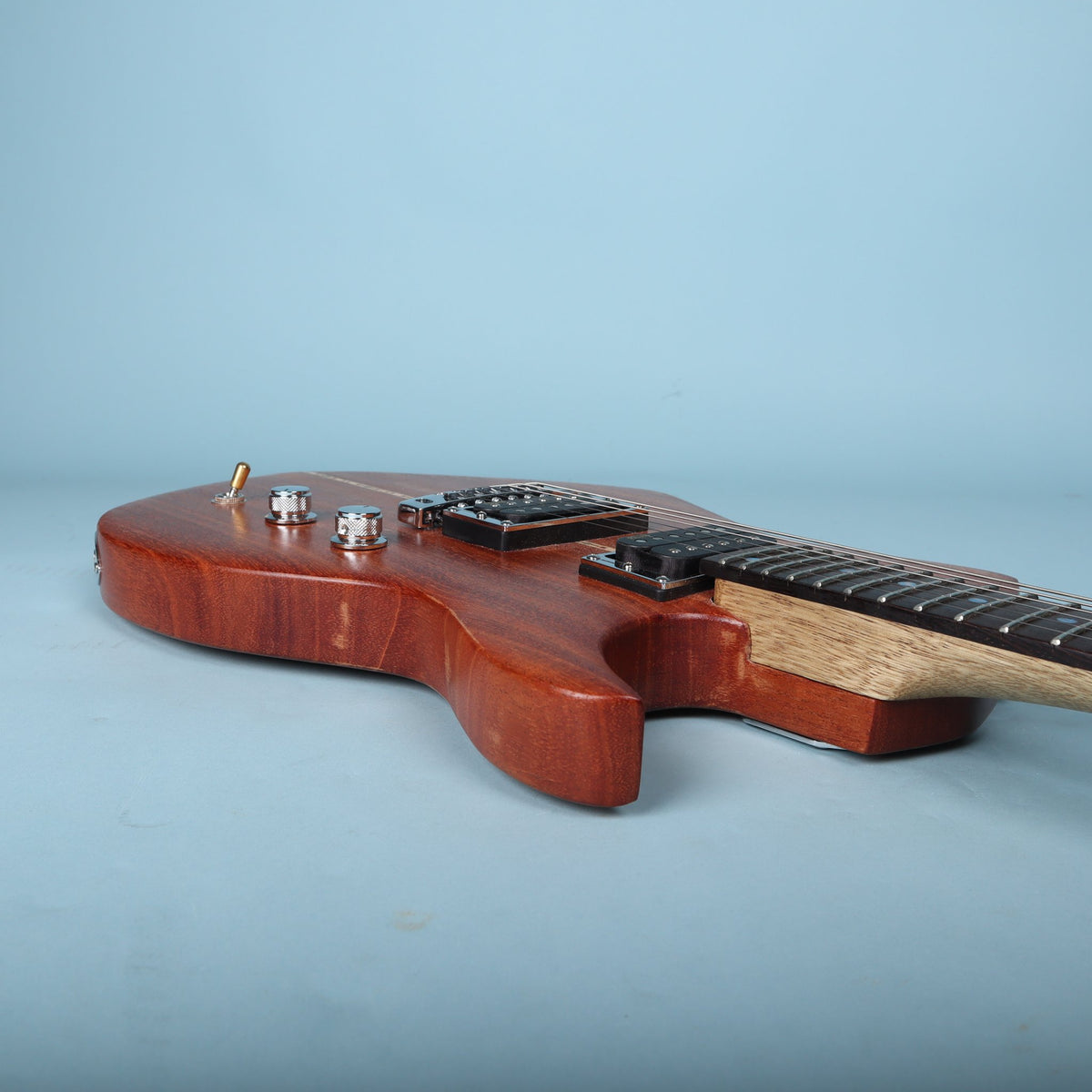 Wanderkauven Santa Fe Custom Electric Guitar - Mahogany with EMG Retro-Active Pickups