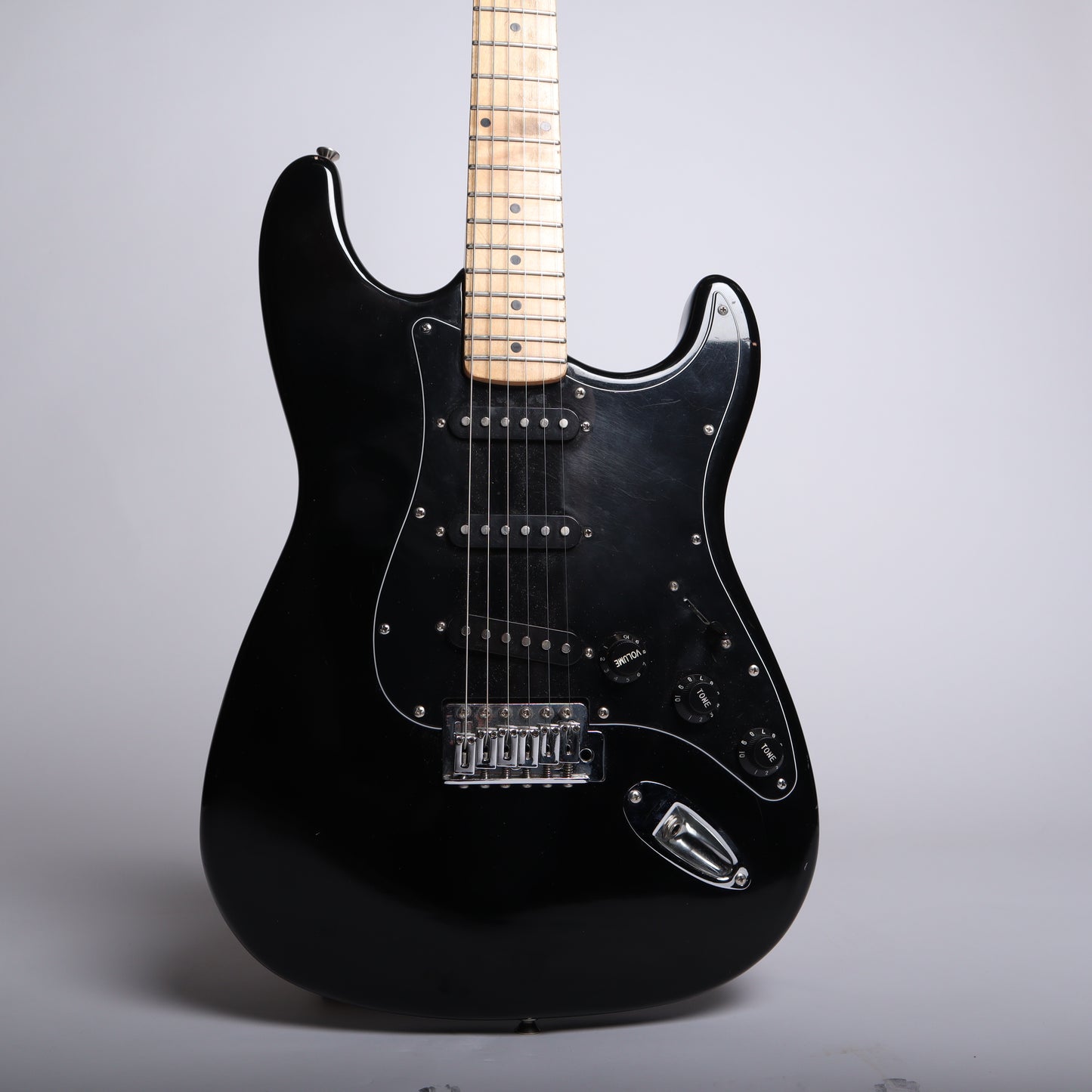 Squier Stratocaster - Black (Made in Korea, 1993 VN Series)