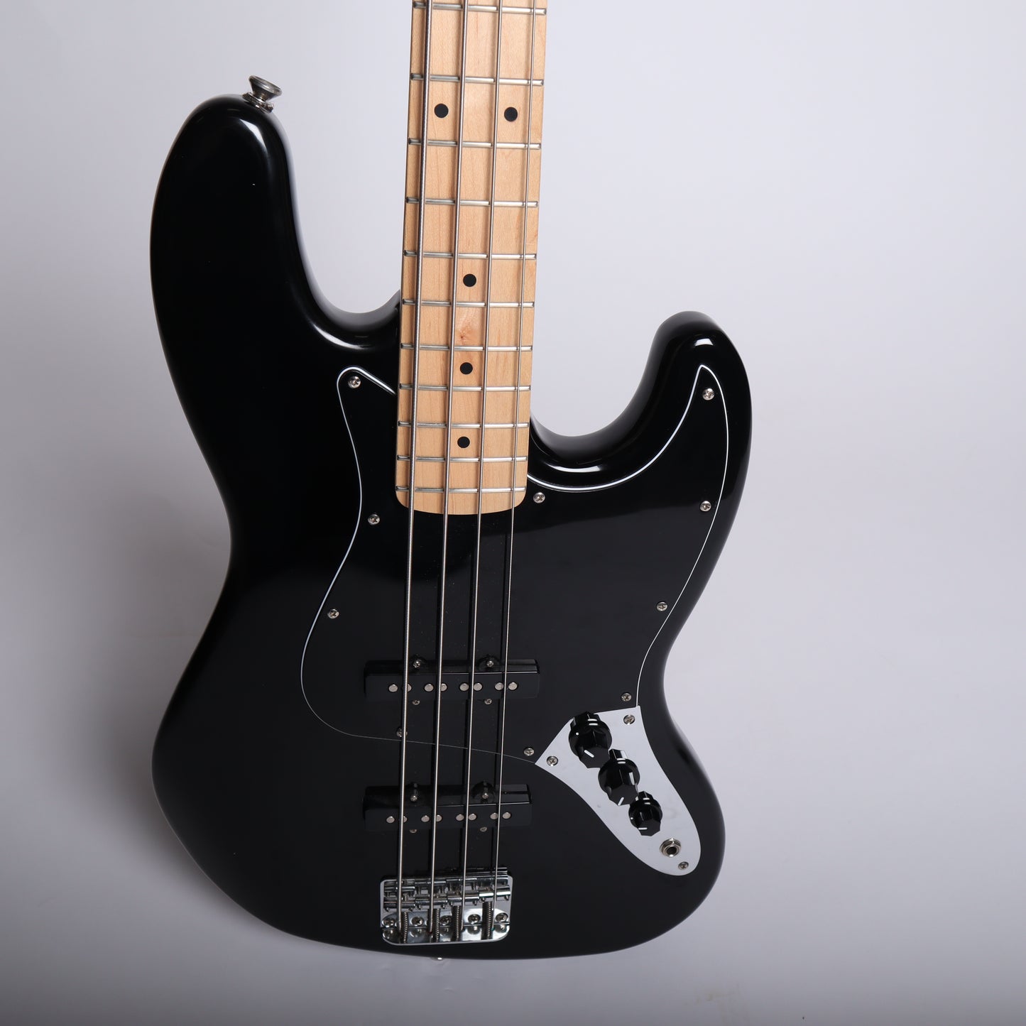 Squier Affinity Jazz Bass - Black (Used, 2021)