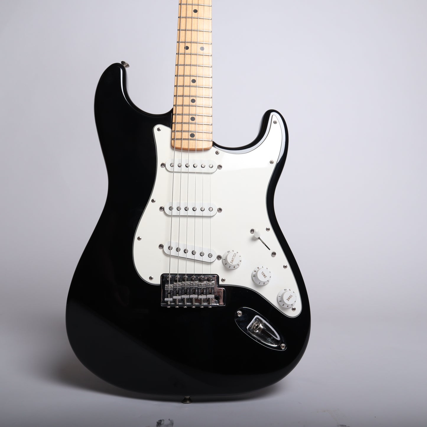 Fender Standard Stratocaster - Black (Made in Mexico, Used)