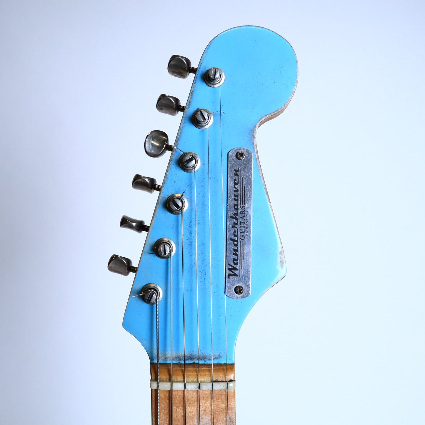 Wanderkauven Daphne Blue Relic Stratocaster - Maple Neck Electric Guitar