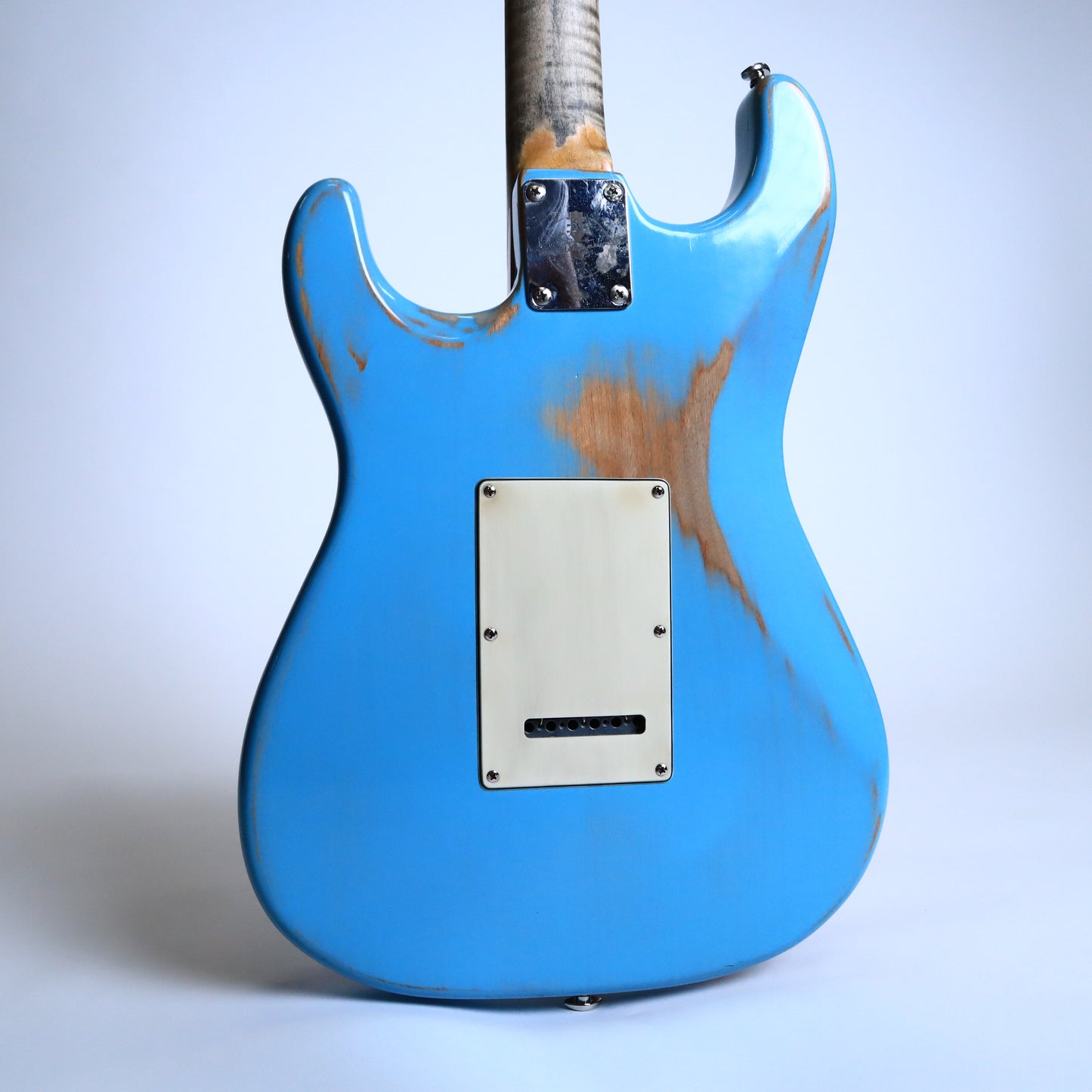 Wanderkauven Daphne Blue Relic Stratocaster - Maple Neck Electric Guitar