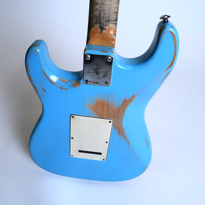 Wanderkauven Daphne Blue Relic Stratocaster - Maple Neck Electric Guitar