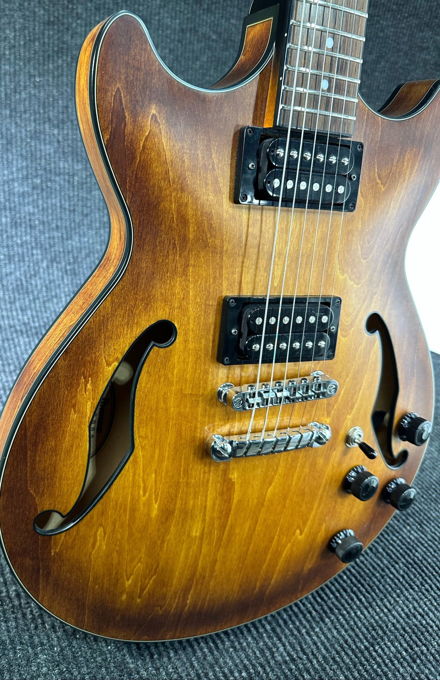 IBANEZ AM73B-TF6